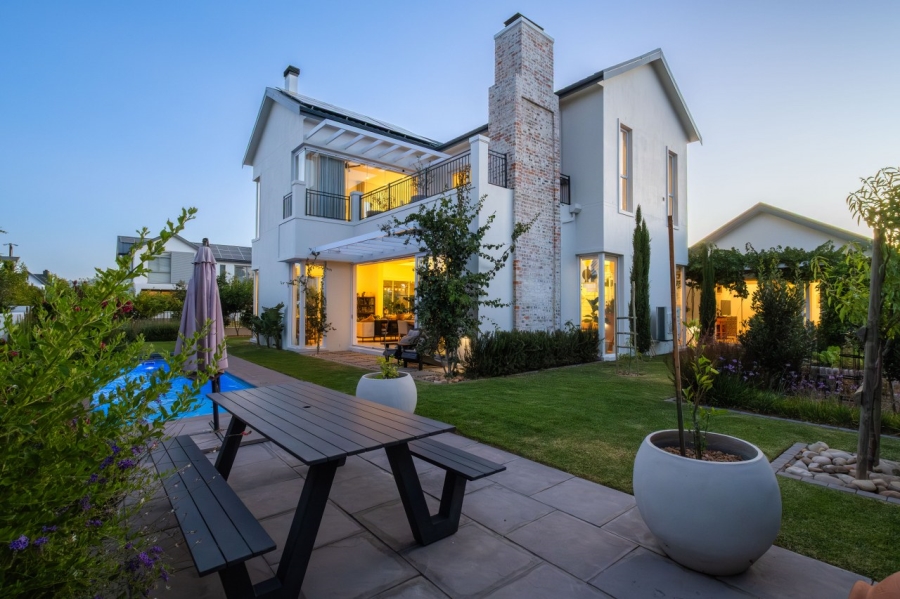 4 Bedroom Property for Sale in Val De Vie Estate Western Cape